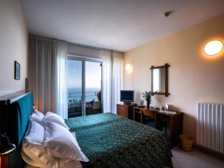 Graal Hotel