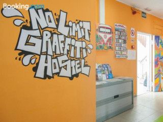 Graffiti Hostel