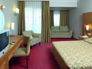 GRAND CETTIA HOTEL