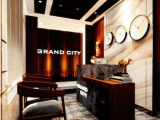 GRAND CITY