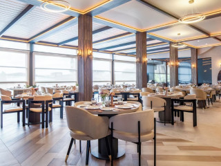 GRAND HARILTON HOTEL