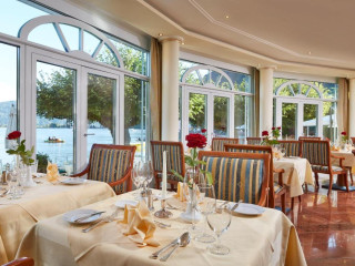 Grand Hotel