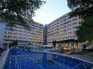 Lichnos Bay Village Hotel