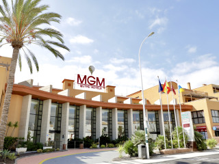 Grand Muthu Golf Plaza