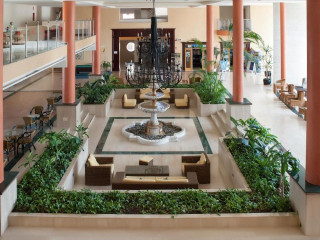 Grand Muthu Golf Plaza Hotel
