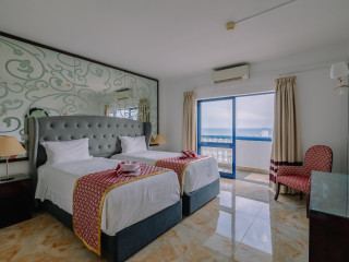 Grand Muthu Oura View Beach Club
