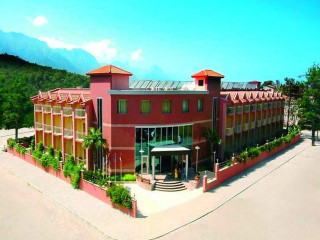 GRAND NAR HOTEL