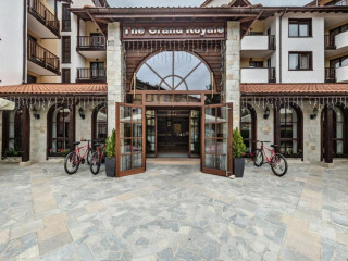 Grand Royale Apartment Complex & Spa