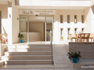 Grand TheoNi Hotel