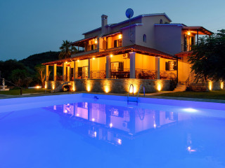 Grand Villa Roubana