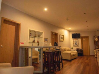 Grande Pensao Residencial Alcobia