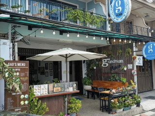 Grandmom Place