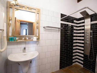 Greek Pride Seafront Hotel