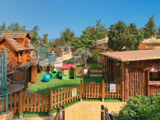 GREEN GARDEN RESORT