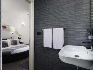 GREGORIO VII LUXURY SUITES