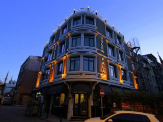 Guler Palas Hotel