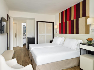H10 Casa Del Mar