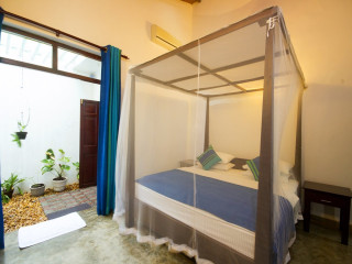 Hamilton Beach Villa