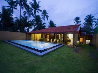 Hamilton Beach Villa