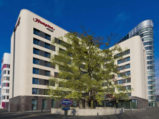 Hampton by Hilton Frankfurt Airport