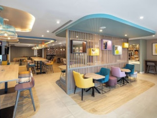 HAMPTON BY HILTON LONDON CITY