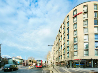 Hampton by Hilton London Waterloo Hotel