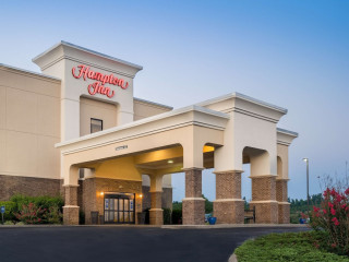 Hampton Inn London-North