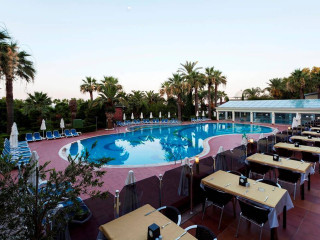 HANE SIDE HOTEL
