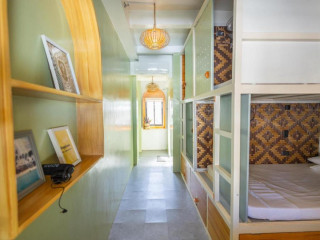 Happiness Hostel Boracay