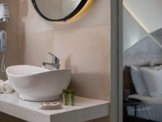 Happydays Hotel Adults Only