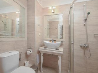 HARMONY SUITES - MONTE CARLO