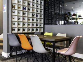 HEETON CONCEPT KENSINGTON LONDON