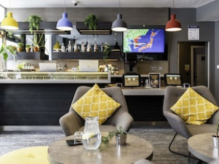 HEETON CONCEPT KENSINGTON LONDON