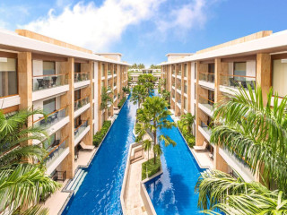 Henann Crystal Sands Resort