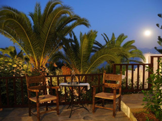 Hersonissos Village Hotel & Bungalows