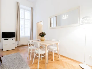 HeyMi Apartments Oper