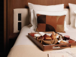 HIGHSTAY LOUVRE RIVOLI SERVICED APARTMENTS