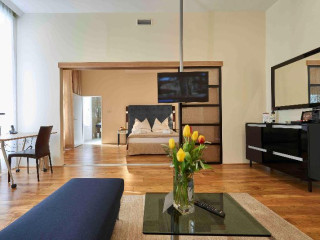 HiLight Suites Hotel