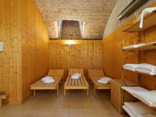 HiLight Suites Hotel