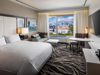 Hilton Aventura Miami