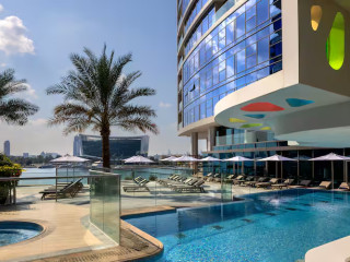 Hilton Dubai Creek Hotel & Residences