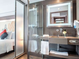 HILTON GARDEN INN BANGKOK SILOM