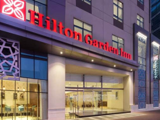 Hilton Garden Inn Dubai Al Muraqabat 