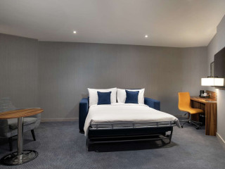 Hilton Garden Inn London Heathrow Terminal 2 and 3