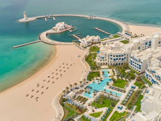 Hilton Salwa Beach Resort and Villas