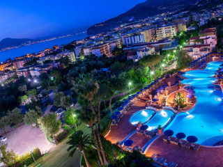 Hilton Sorrento Palace