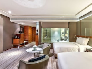 HILTON SUKHUMVIT BANGKOK