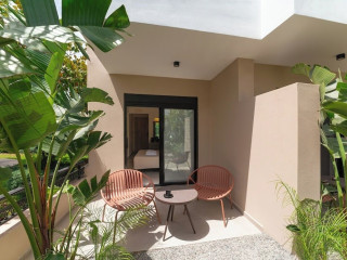 HIPPOCAMPUS HOTEL
