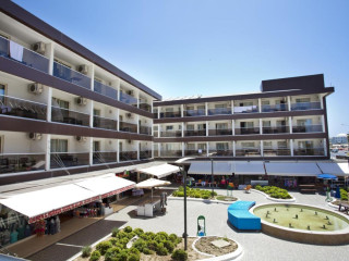 Apartamentos Turísticos Casa De La Borrega
