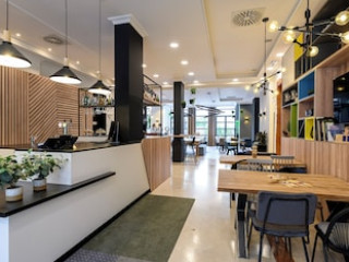 HOLIDAY INN BRUSSELS SCHUMAN